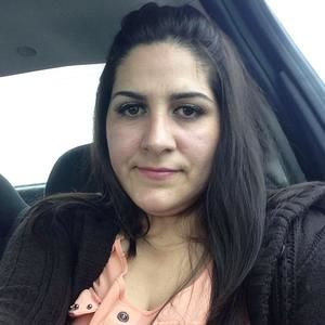 Meet your Posher, Esmeralda